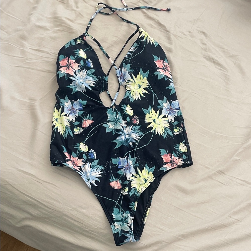 O’Neil Halter One-Piece Swimsuit. I think it’s a large!